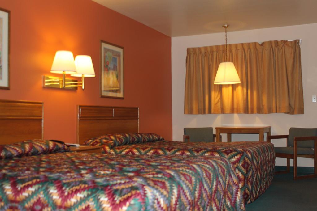 Americas Best Value Inn Needles Extérieur photo
