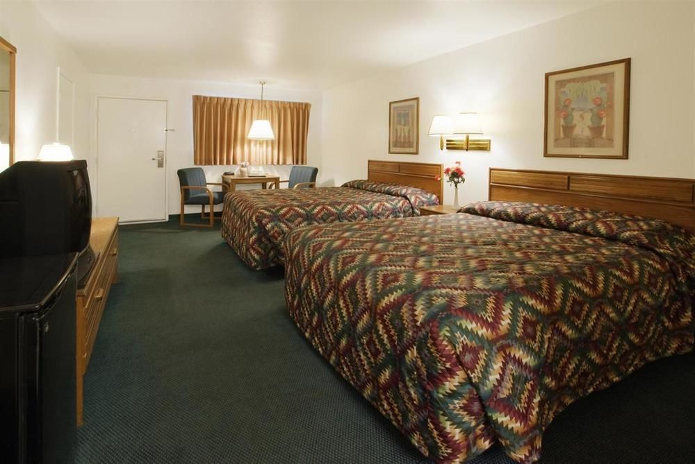Americas Best Value Inn Needles Extérieur photo
